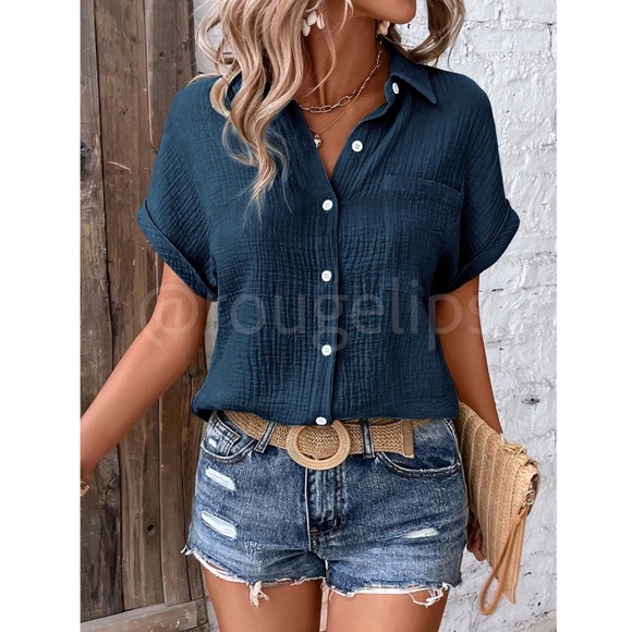 Cotton Crinkle Short Sleeve Button Down Shirt in Navy Blue - Picture 6 of 8